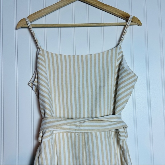 Sugarlips Womens Romper Bow Tie Waist Large Tan White Striped Size Large Casual - Picture 7 of 9